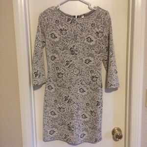 Black and white floral print dress size M